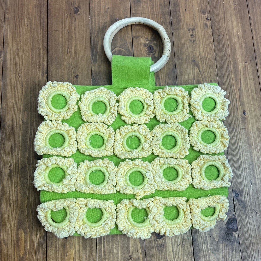 Vintage 60’s/70’s crocheted hand bag green and yellow